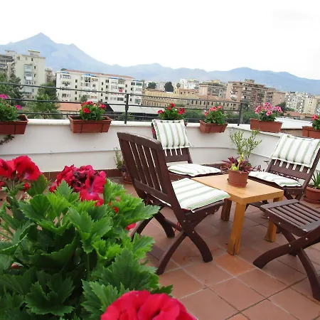 Guest house A' To Casa Lolli Palermo